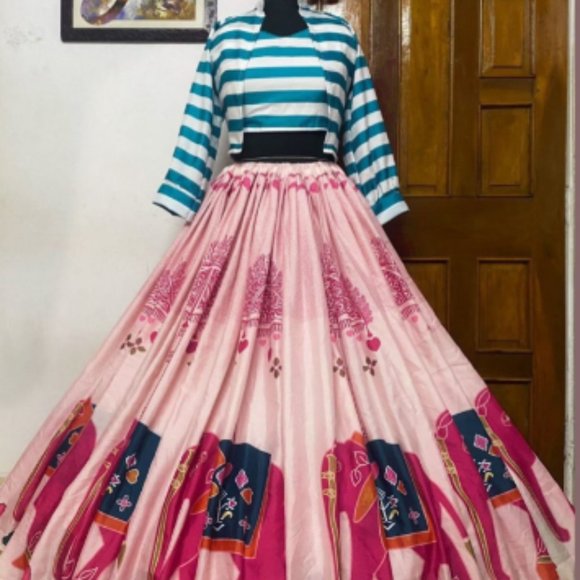 Beautiful butter silk skirt and top with a shrug/ jacket - Picture 3 of 4